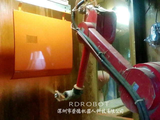 挖掘機(jī)配件機(jī)器人噴漆